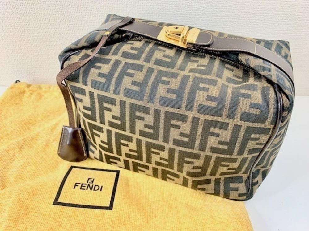 Fendi Zucca Pouch vanity hand Clutch Black
